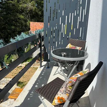 Apartman Snjezna Kraljica 2 *